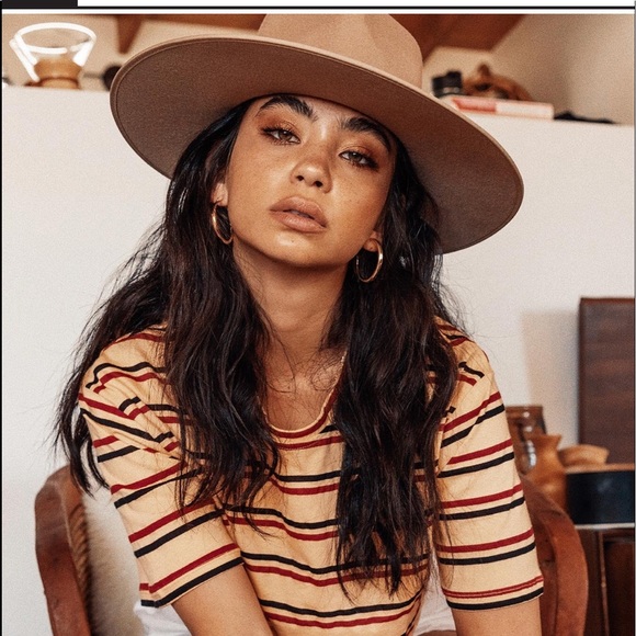 ❤️ Vintage Chic, “ Patty “, Crop Top ✌️ - Picture 2 of 6